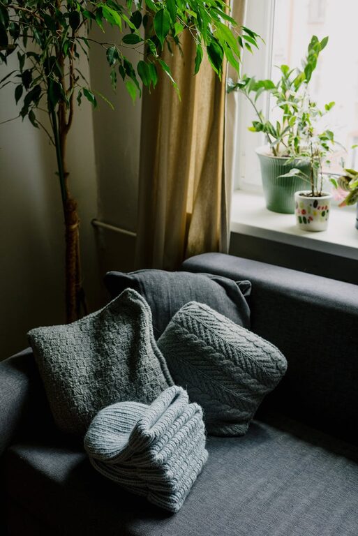 Tips for Creating a Cozy and Inviting Home Environment